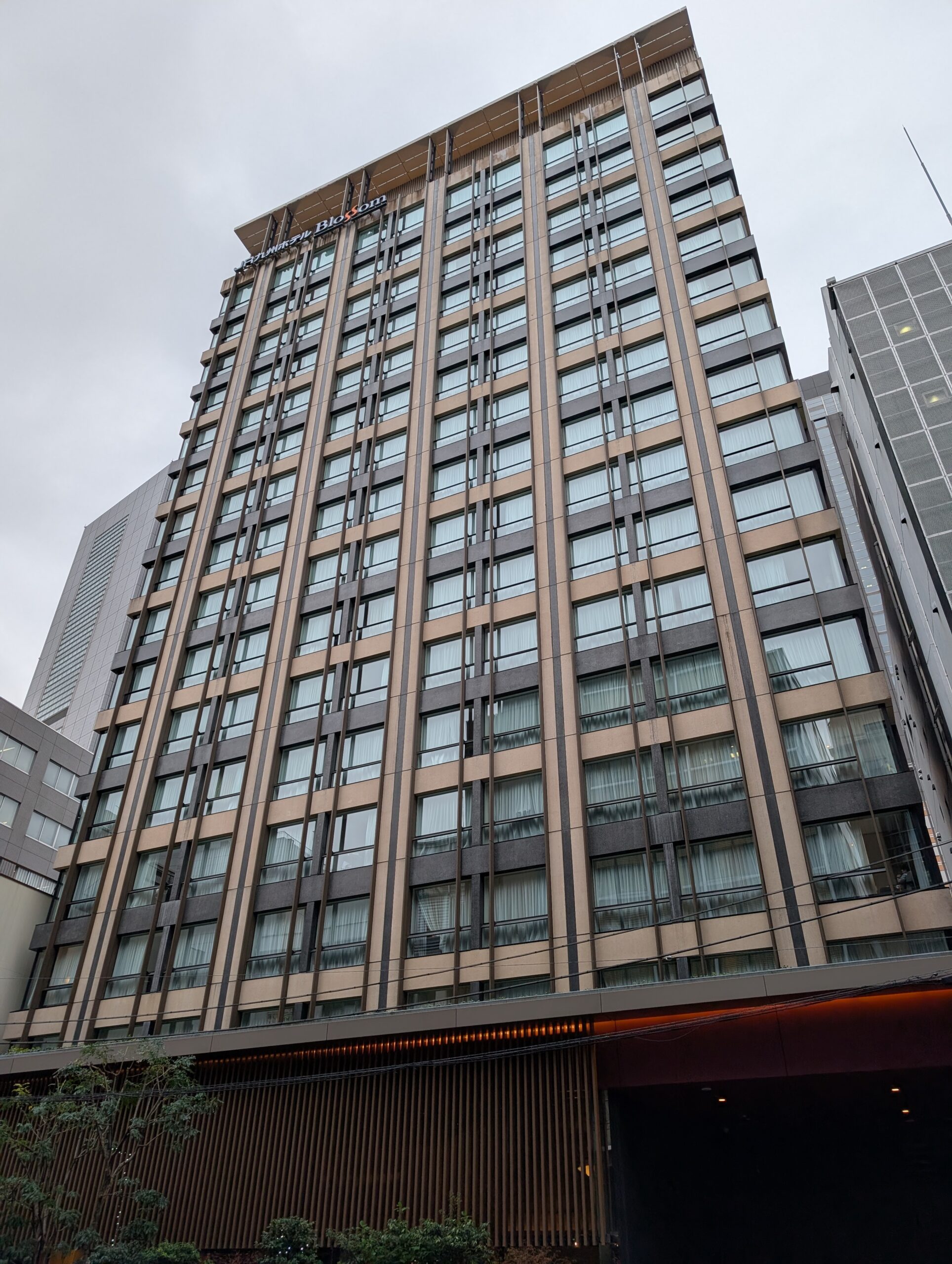 JR Kyushu Hotel Blossom Shinjuku exterior