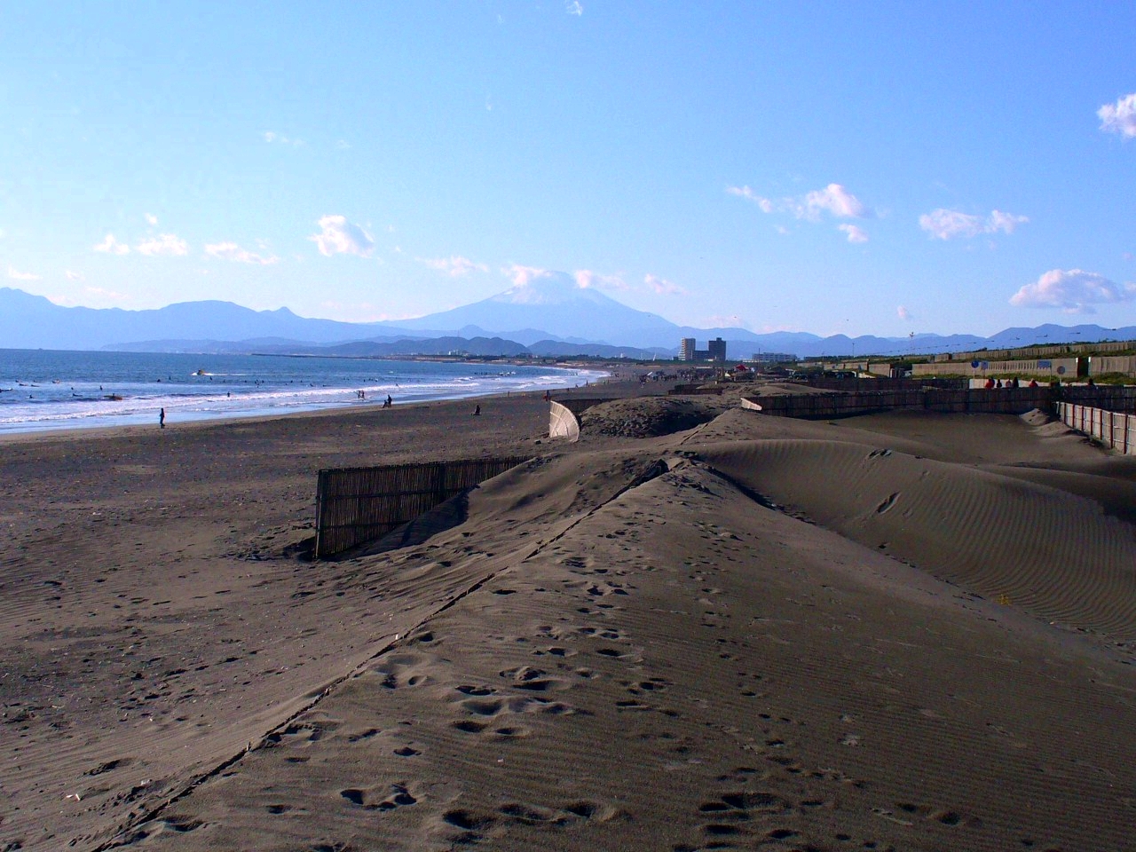 Kugenuma Beach on the Shonan coast with Mount Fuji in the distance