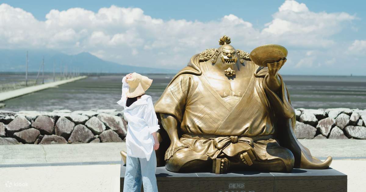 Klook private tour for all ten ONE PIECE statues in Kumamoto